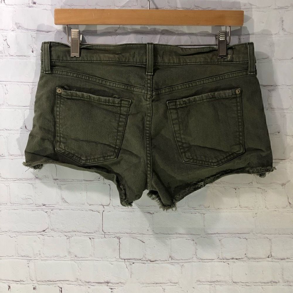 7 For All Mankind Shorts - Picture 2 of 7